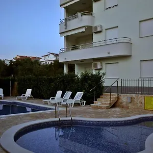 apartments-paradise.hotels-in-trogir.com/