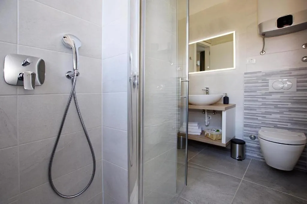 Sophia Hotel Zadar 0*,